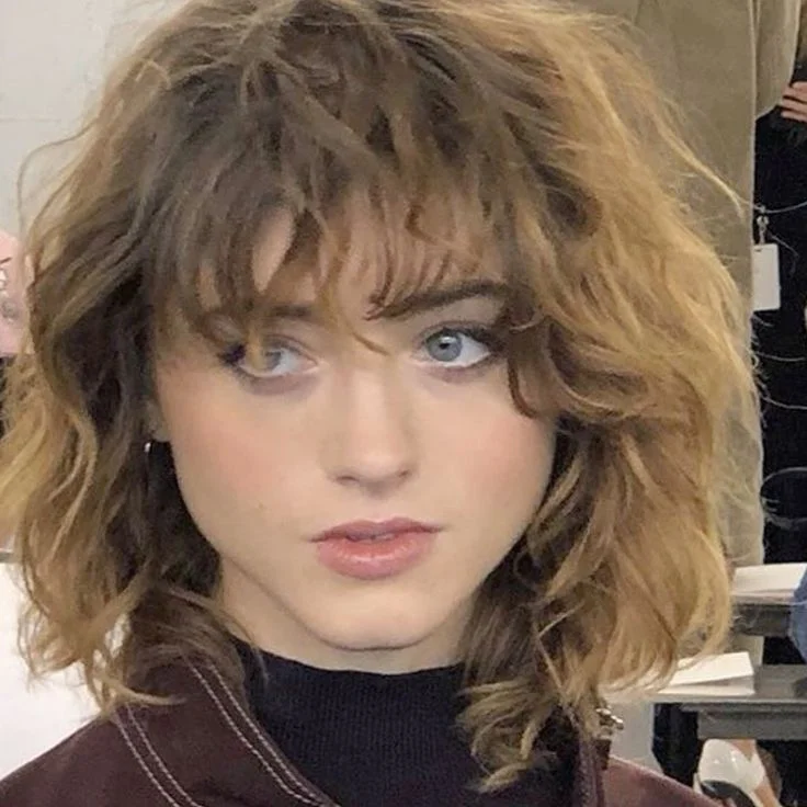 Image credit url: natalia dyer Image